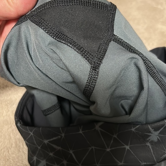 Lululemon Run Inspire Crop Il Star Crushed‎ Print Size 6 Black - Picture 5 of 5